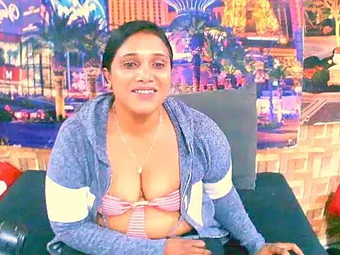 IndianSexyLady4u from StripChat is Freechat