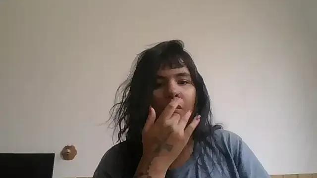 indiazinhakidis from StripChat