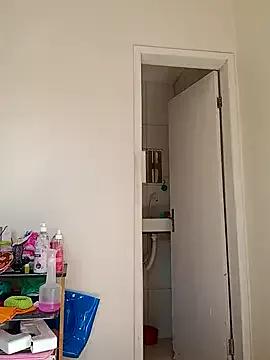 Indiazinhax from StripChat