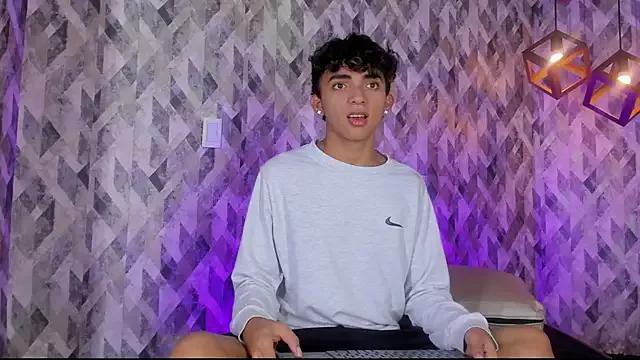 Infinity_boys_princes from StripChat is Freechat