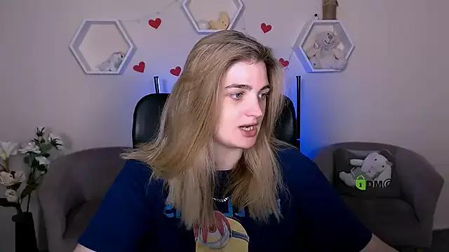Try our streaming cams variety and talk on a personal level with our adorable girls streamers, showing off their bountiful shapes and dildos.