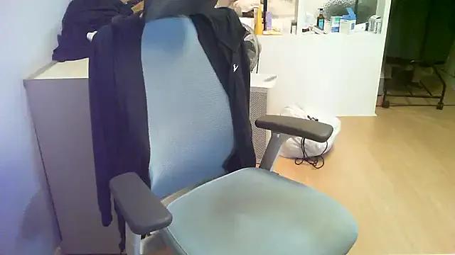 inline_suit from StripChat