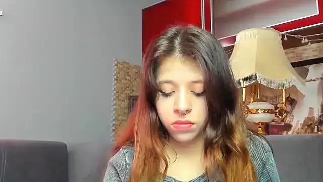 InnaSe from StripChat is Freechat