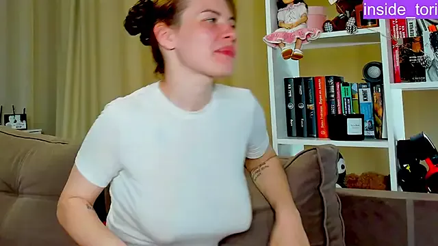 inside_tori on StripChat 