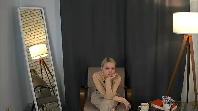 Try our streaming cams variety and talk on a personal level with our adorable girls streamers, showing off their bountiful shapes and dildos.