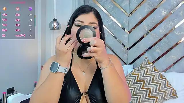 Try our streaming cams variety and talk on a personal level with our adorable girls streamers, showing off their bountiful shapes and dildos.