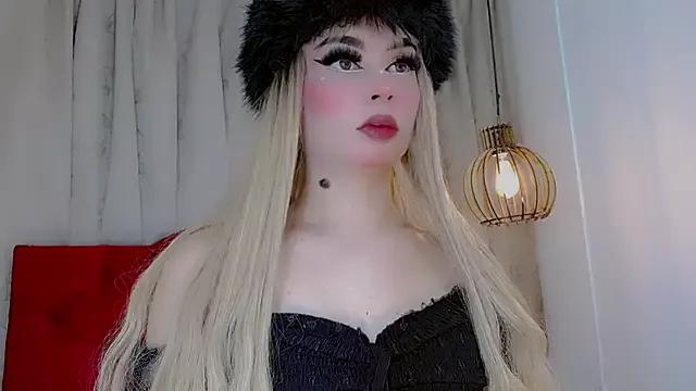 Try our streaming cams variety and talk on a personal level with our adorable girls streamers, showing off their bountiful shapes and dildos.
