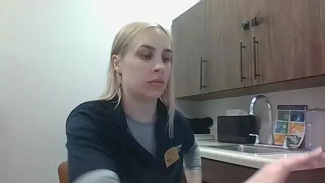 Irinareign from StripChat
