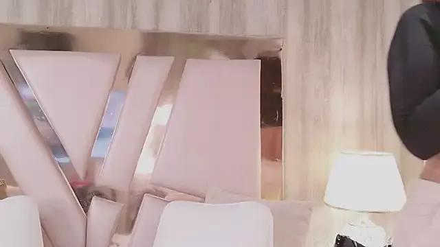 IrinaVelvet from StripChat is Freechat