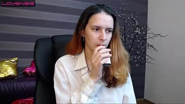 iris_nikhols from StripChat