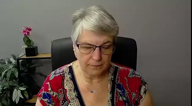 IrisDream from StripChat