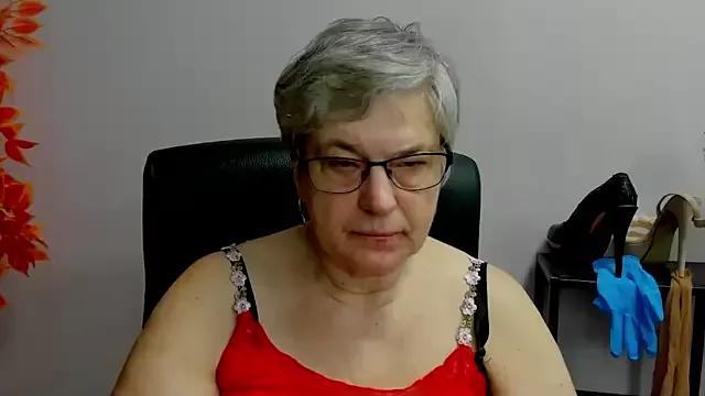 IrisDream from StripChat