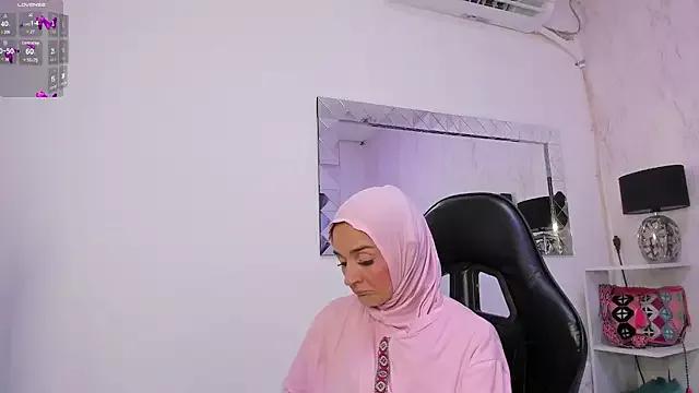 IrisKarim_ from StripChat