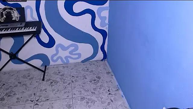 IrisSmil3 from StripChat
