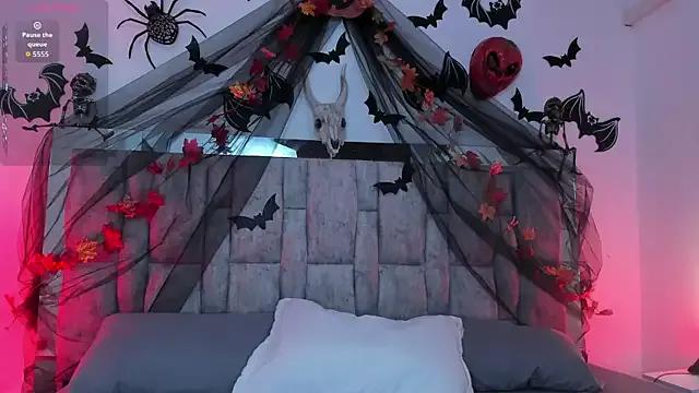 Try our streaming cams variety and talk on a personal level with our adorable girls streamers, showing off their bountiful shapes and dildos.