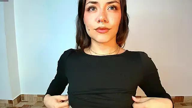 Isa_laurentt_ from StripChat is Freechat