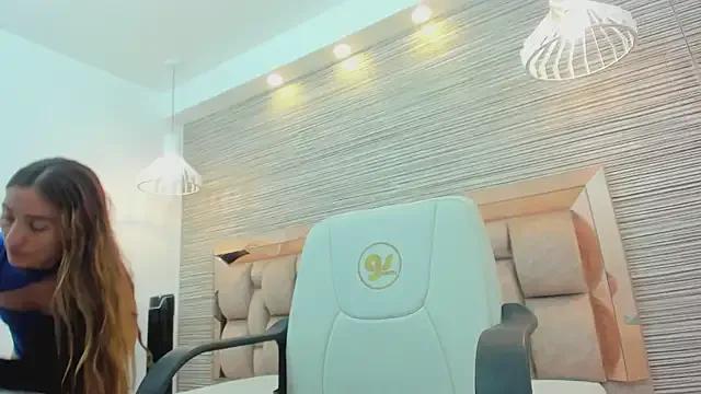 isaa_stone from StripChat is Freechat