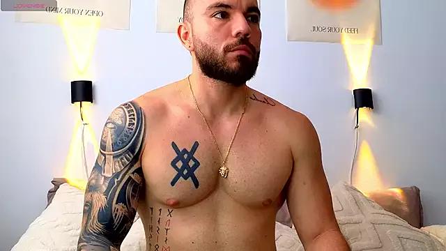 Isaac_Carter from StripChat
