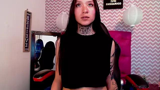 isabela_pretty from StripChat is Freechat