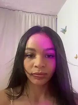 Isabella-fer from StripChat is Freechat