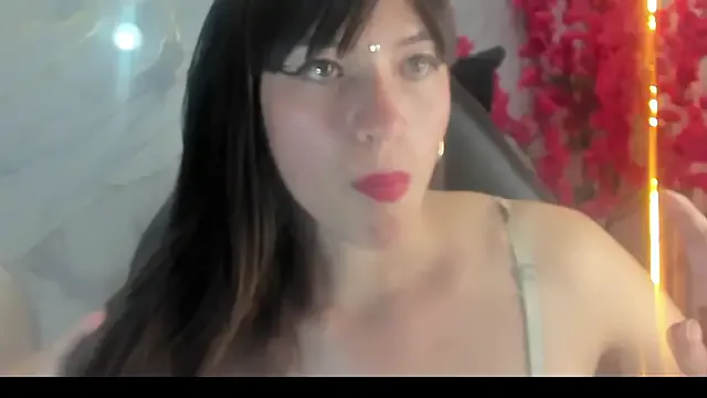 Isabella_Blondetf from StripChat is Freechat