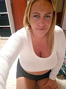 Isabellaandtom from StripChat