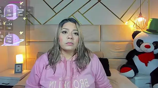 IsabellaHorney from StripChat is Freechat