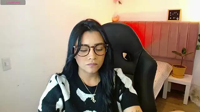 IsabelleColette from StripChat is Freechat