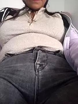 Isamarry from StripChat