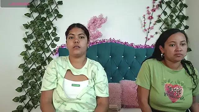 Isis_dolce from StripChat