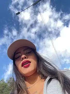 isis_lombardi from StripChat
