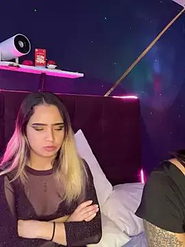 isis_lombardi from StripChat