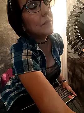 IsisBlake from StripChat