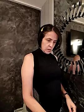IsisBlake from StripChat