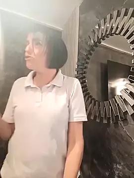 IsisBlake from StripChat
