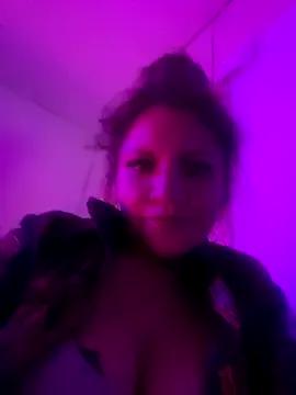 Isisflame from StripChat is Freechat