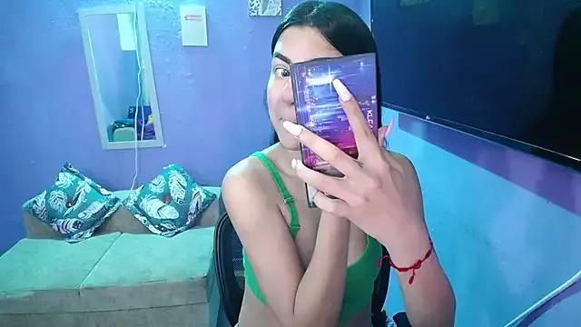 IsisRouse from StripChat is Freechat