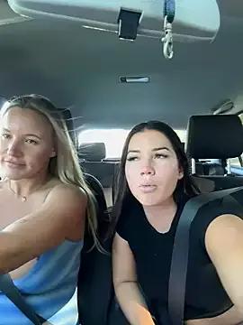 isisxoxx from StripChat