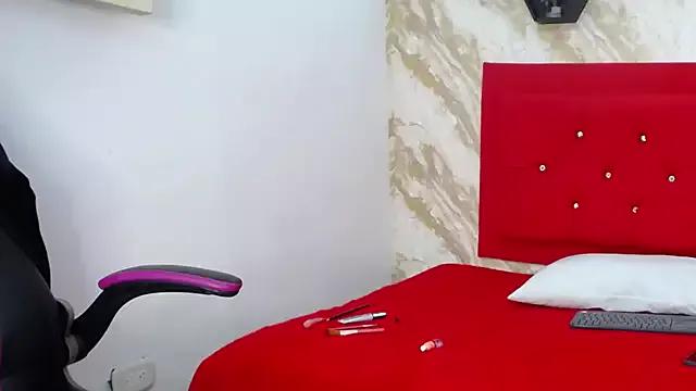 issa__love from StripChat