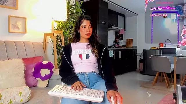 Issa_cooper from StripChat