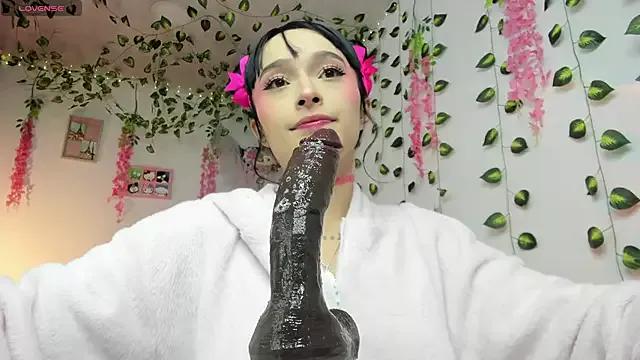 issagarcia from StripChat