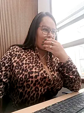 Italia_12 from StripChat is Freechat