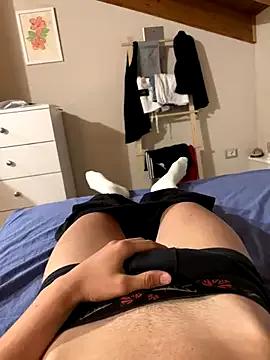 italianboyyy19 from StripChat is Freechat