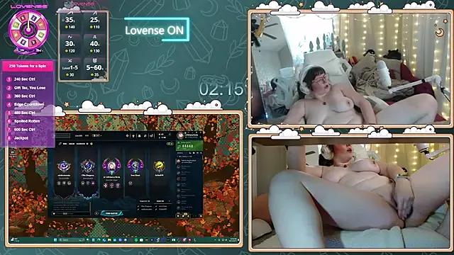 Try our streaming cams variety and talk on a personal level with our adorable girls streamers, showing off their bountiful shapes and dildos.