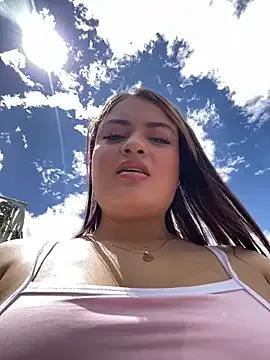ItsKari from StripChat is Freechat