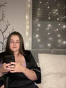 ItsLxsa from StripChat is Private