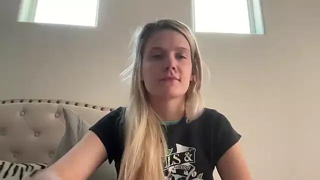 itsrileyxrose from StripChat is Freechat