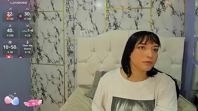 Itsuki_N from StripChat