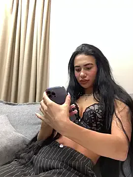 itsyourgirltee from StripChat is Freechat