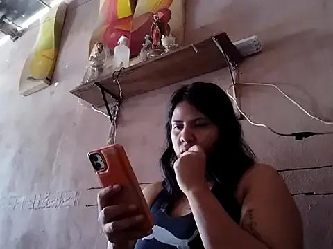 Itzel_Noir from StripChat is Freechat